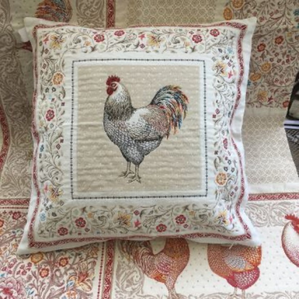 PROVENCE JACQUARD CUSHION COVER, "LAFAYETTE" FROM TISSUS TOSELLI IN NICE ( 2 )